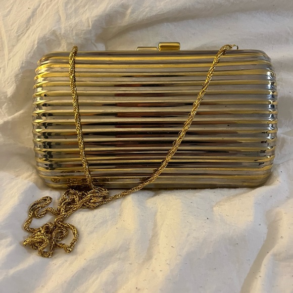 Walborg Metallic Ribbed Clutch - Picture 3 of 3